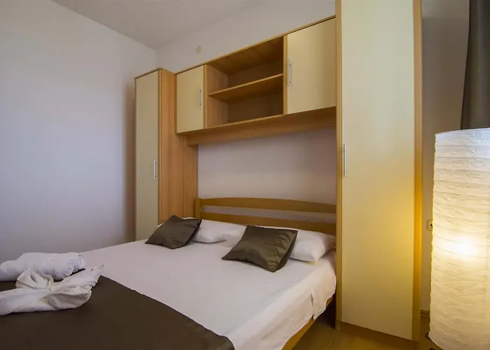 Marina Apartman Bol
